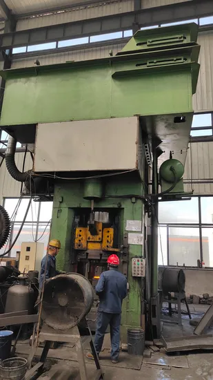 Schmiedeservice-Fabrik Titanschmiedehersteller Heißpräzisions-Edelstahl Aluminium Kohlenstoffstahl CNC-Bearbeitung Welle Heißschmiedeservice